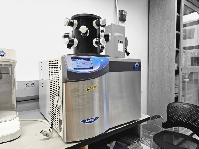 Labconco FreeZone Freeze Dryer