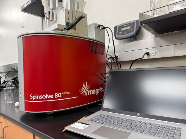 Magritek Spinsolve 80 ULTRA Benchtop NMR