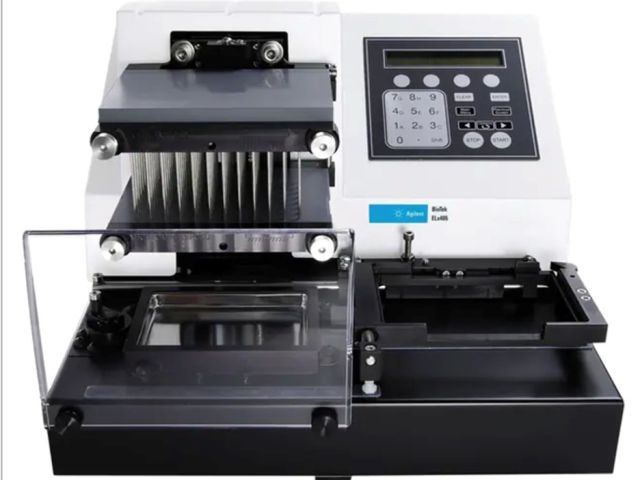 BioTek ELx405 Microplate Washer